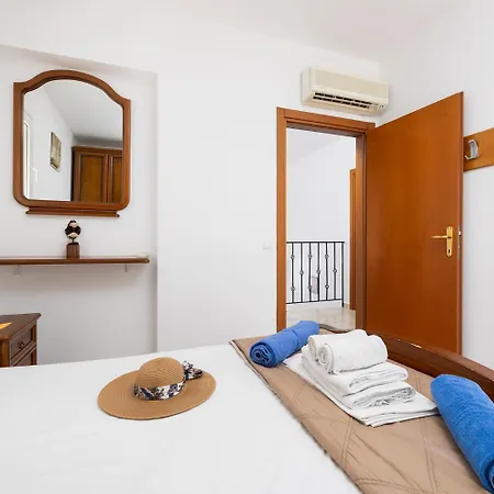 Afrodite Classico Villa *