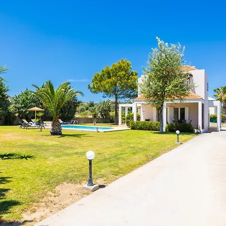 Villa Afrodite Classico *