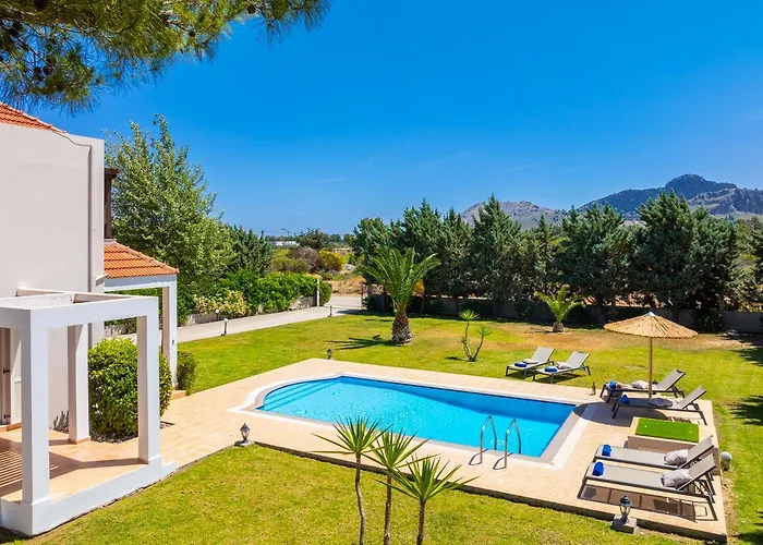 Villa Afrodite Classico *